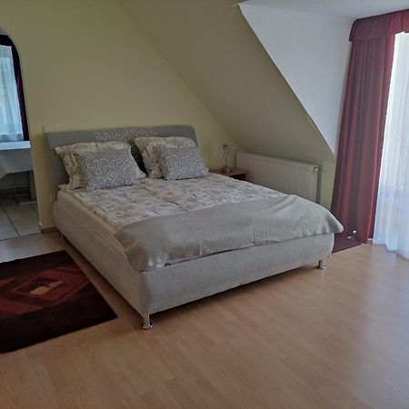 Zsanett Appartement Hévíz Værelse billede